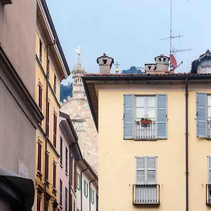 In-town Como